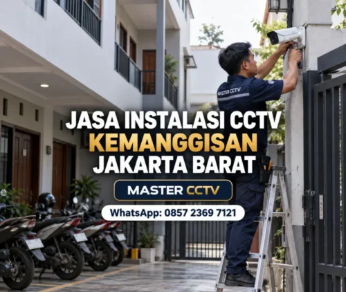 Teknisi Master CCTV memasang kamera CCTV bullet di area parkir bersama bangunan kos untuk jasa instalasi CCTV Kemanggisan Jakarta Barat.